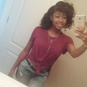 Meet your Posher, Anquesha