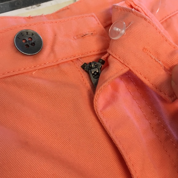 Roxy Shorts - Picture 3 of 4