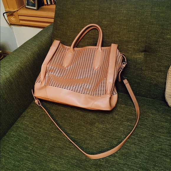 Zara Handbags - Perfectly pink Zara tote.