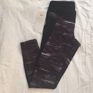 NWT Lucy active endurance tight legging workout