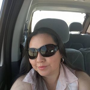 Meet your Posher, Davida