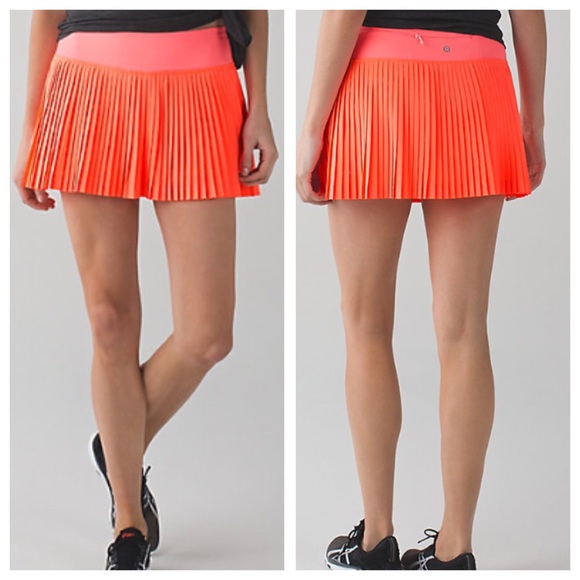 Lululemon Pleat To Street Skirt