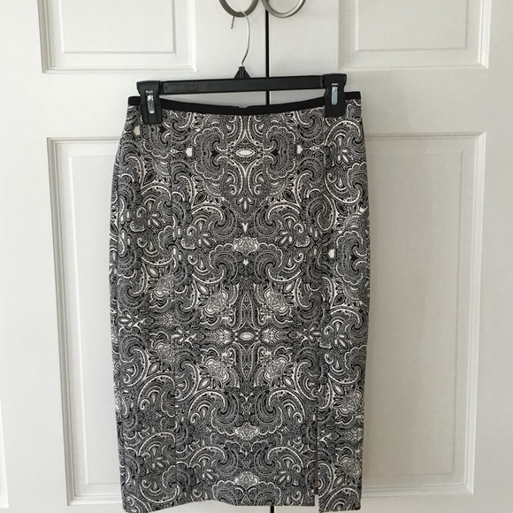 High waisted skirt with cropped top/set