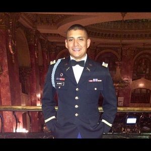 Meet your Posher, Adolfo