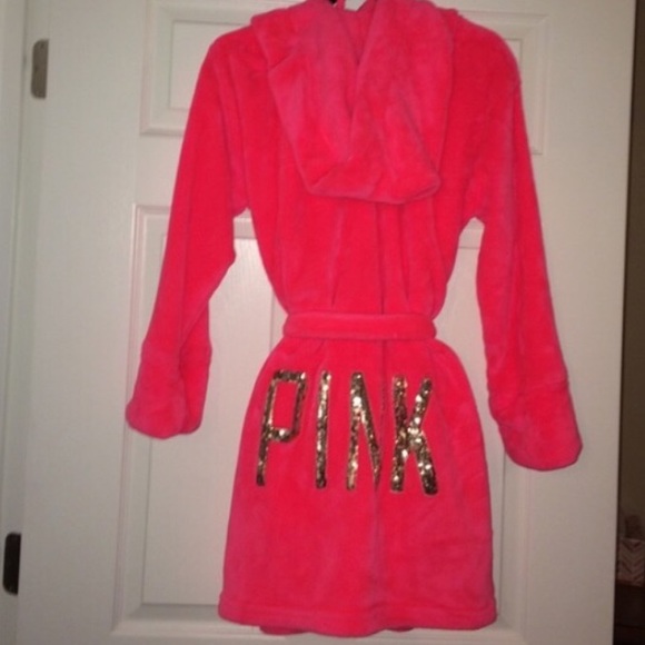 THIS ROBE IS NOT SOLD - Picture 2 of 3