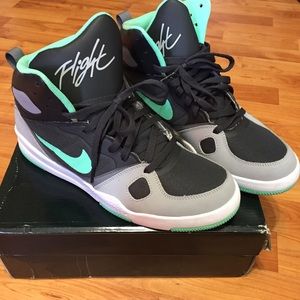 Nike flight men's size 10!