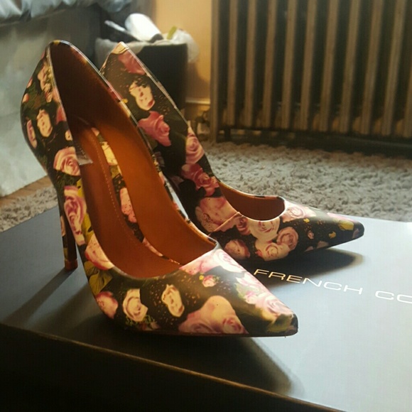 Shoes - Picture 4 of 4