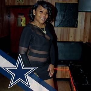 Meet your Posher, Dee