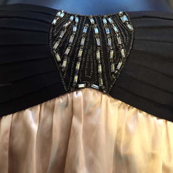 BCBGMaxAzria Dress - Picture 3 of 4