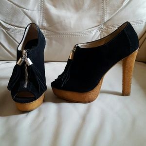 Michael Kors Dakota Platform