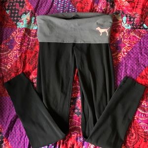 Pink skinny yoga leggings