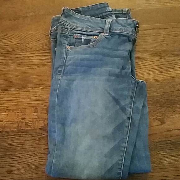 NWOT AE faded jeans.
