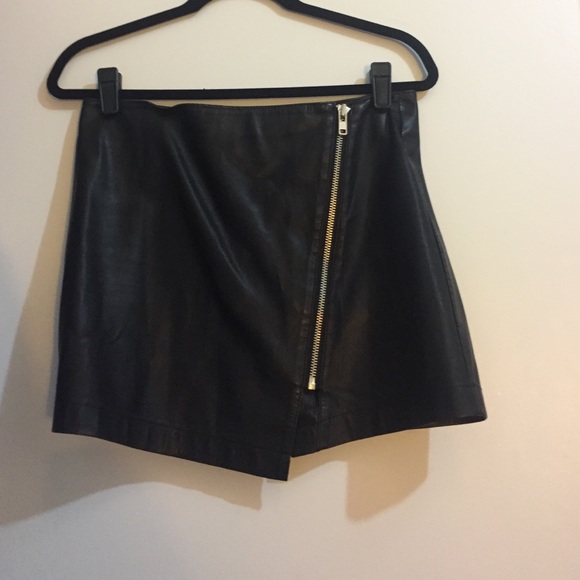 Urban Outfitters Dresses & Skirts - BB Dakota Asymmetrical Cut Faux Leather Skirt