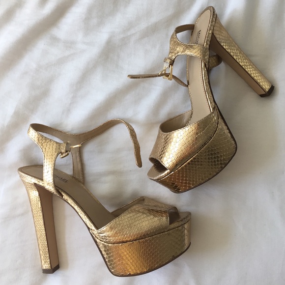 Michael kors Gold heels