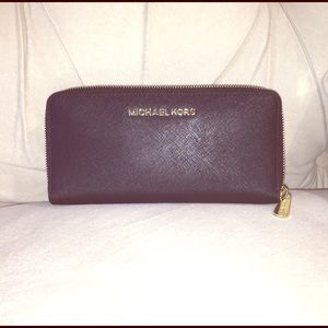 Michael Kors Jet Set Wallet