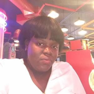 Meet your Posher, Mercedes