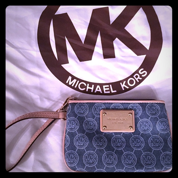 MICHAEL KORS DEMI WRISTLET