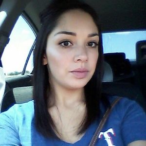 Meet your Posher, April