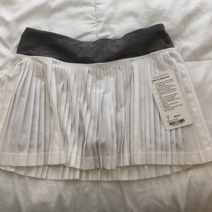 Lululemon pleat to street skirt