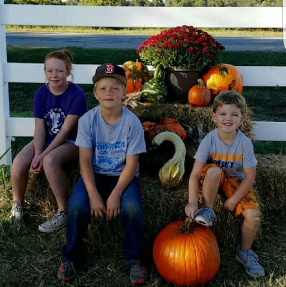 Meet your Posher, Brittiny - Picture 2 of 2