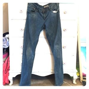 Light wash jeans