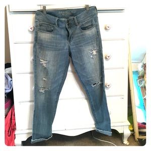 American eagle destroyed light wash crop jeans