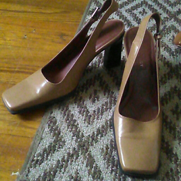 Tan heels
