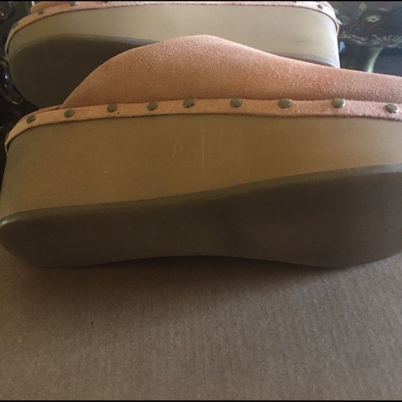 Urban Outfitters Karmen Sienna Suede Clog Slides - Picture 7 of 8