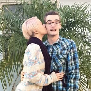 Meet your Posher, Kaylee