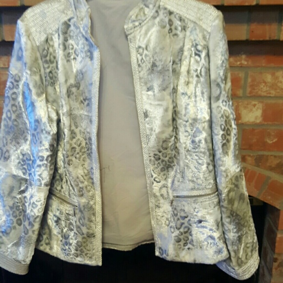 Women's clothing