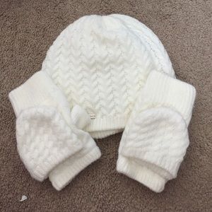 Calvin Klein Hat and Glove set