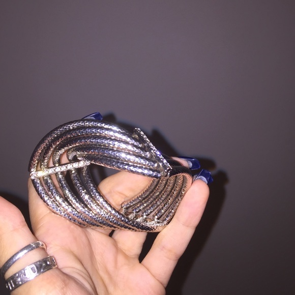 Silver bangle - Picture 4 of 4