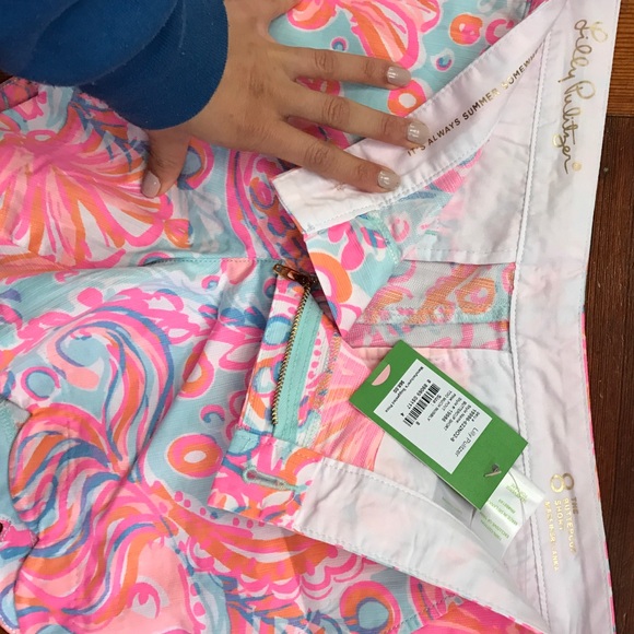 NWT Lilly Pulitzer Buttercup short w scalloped hem - Picture 2 of 4