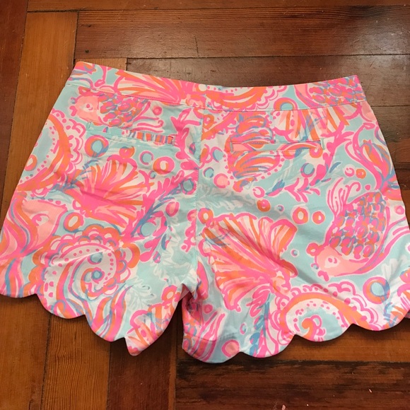 NWT Lilly Pulitzer Buttercup short w scalloped hem - Picture 3 of 4