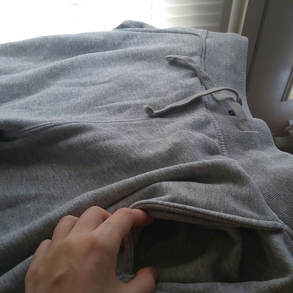 Joggers - Picture 2 of 3