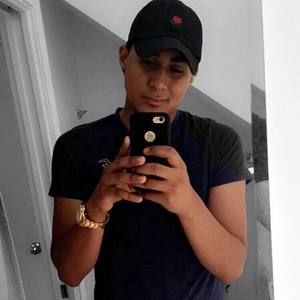 Meet your Posher, Roman