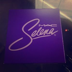 MAC Selena Powder Blush - Techno Cumbia