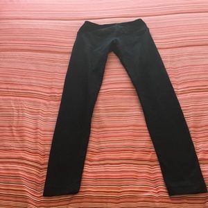 Classic black leggings