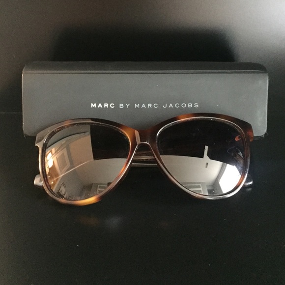 Marc by Marc Jacobs - Sunglasses