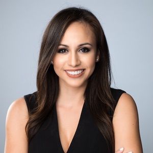 Meet your Posher, Crystal