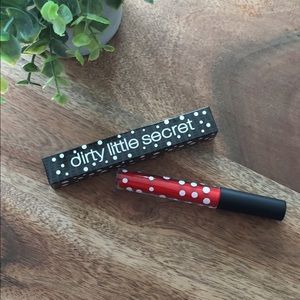 Crimson Velvet Matte Liquid Lipstick