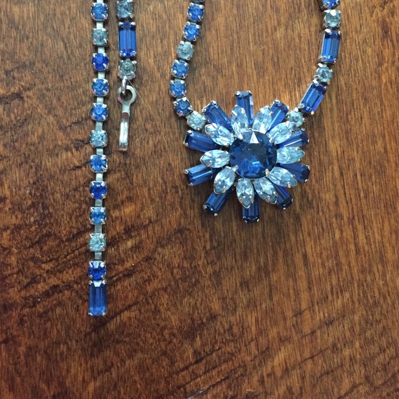 Haute Couture Rhinestone Choker - Picture 2 of 3
