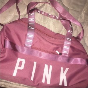 Vs pink duffle bag