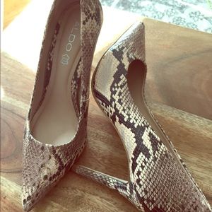 Sexy Aldo Snakeskin Heels