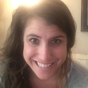 Meet your Posher, Lacey