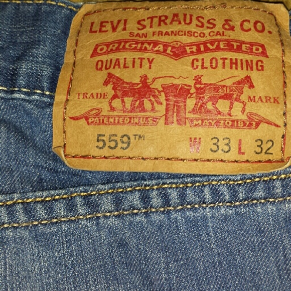 MENS LEVIS 33x32