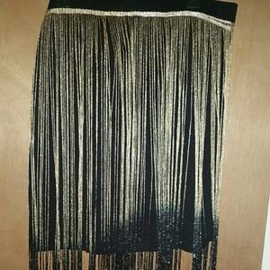 Short black shirt with shingles