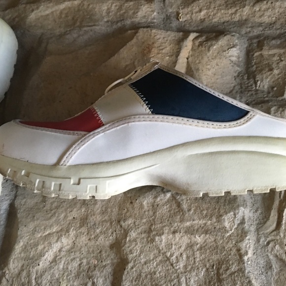 Shoes - Picture 2 of 3