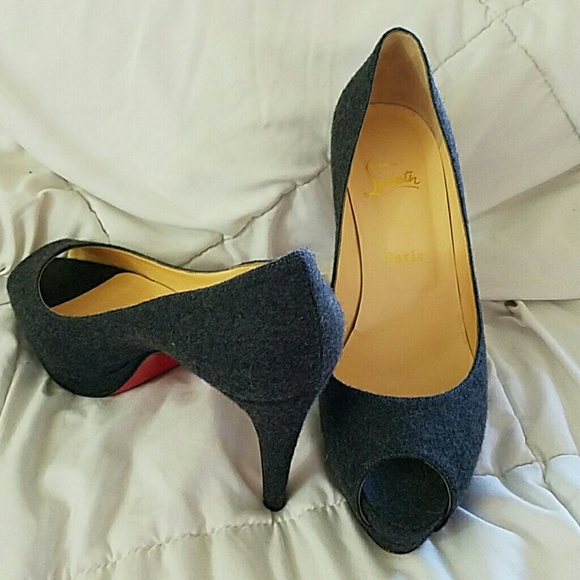 Christian Louboutin Shoes - Gray Felt Peeptoe Pumps