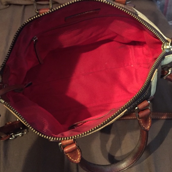 Purse - Picture 2 of 3